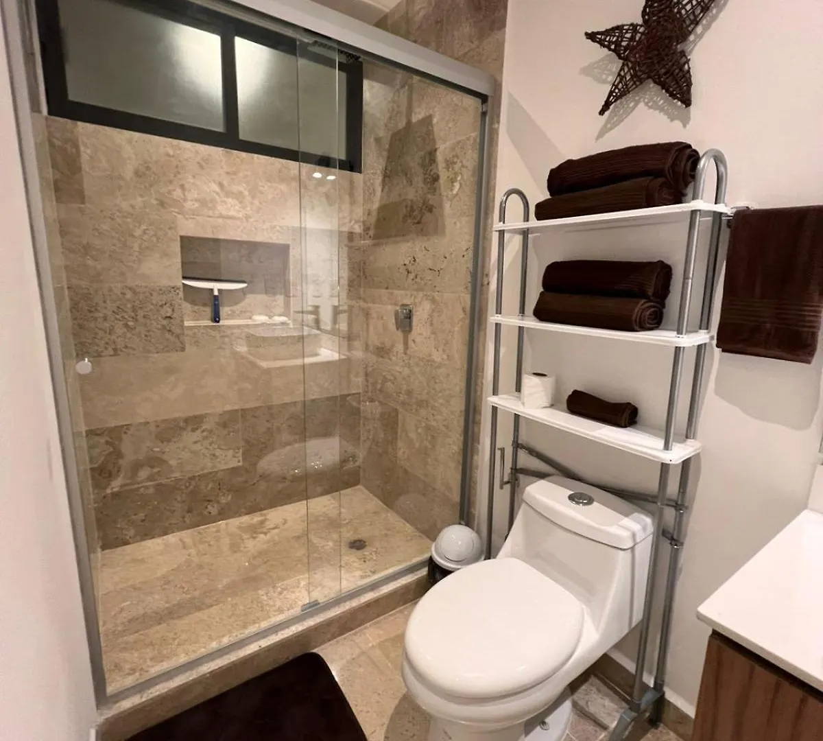 Tulum-Onebedroom-Fastwifi-Pooltable-Privatetub